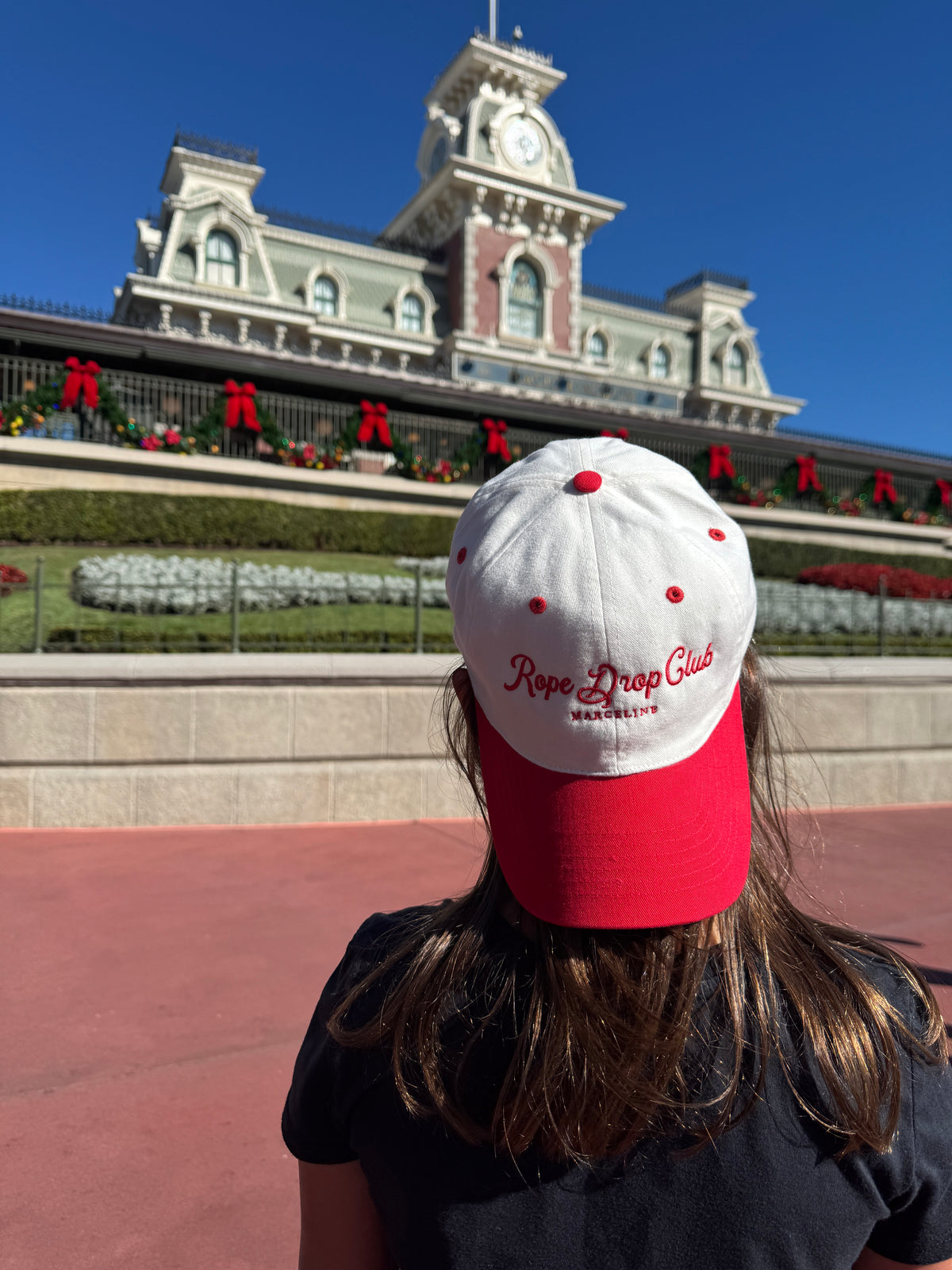 Two-Tone Rope Drop Club Dad Hat